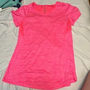 tee shirt